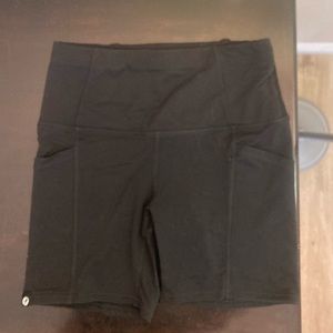 Oiselle pocket jogger shorts